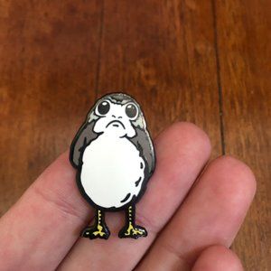 Enamel Pin (Porg)